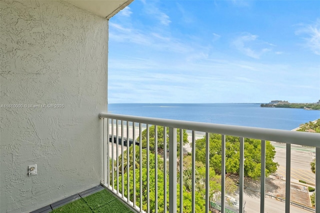 150 SE 25th Rd Unit 10K, Miami, FL 33129 - balcony featuring a water view
