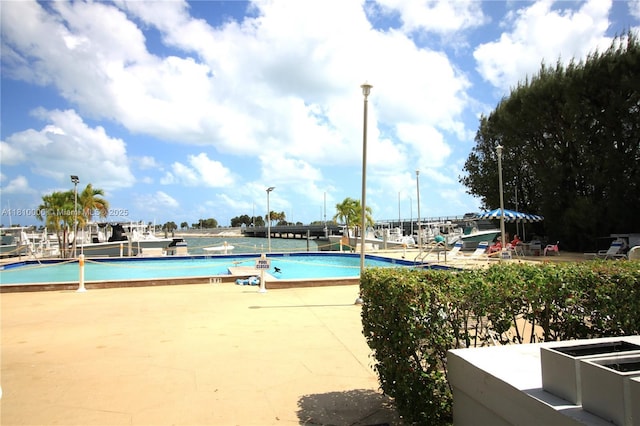 150 SE 25th Rd Unit 10K, Miami, FL 33129 - community pool with a patio