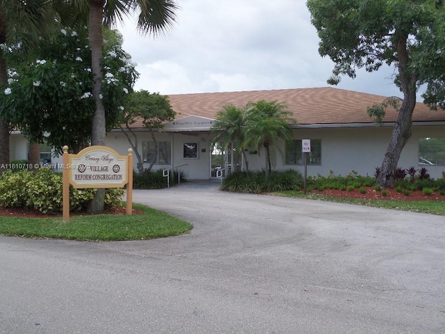 13700 SW 14th St Unit 412D, Pembroke Pines, FL 33027 - community / neighborhood sign featuring asphalt driveway