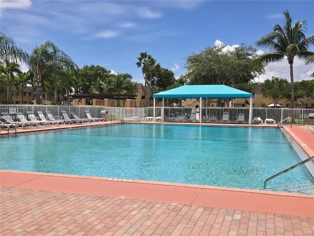 2758 SE 17th Ave Unit 102, Homestead, FL 33035 - view of community pool