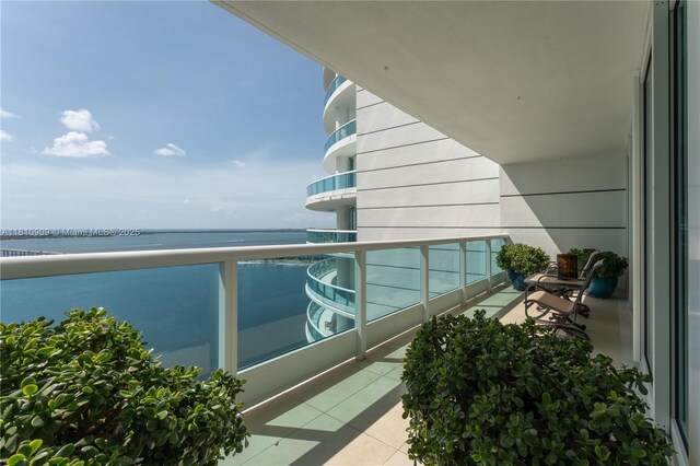 2127 Brickell Ave Unit 3304, Miami, FL 33129 - balcony featuring a water view