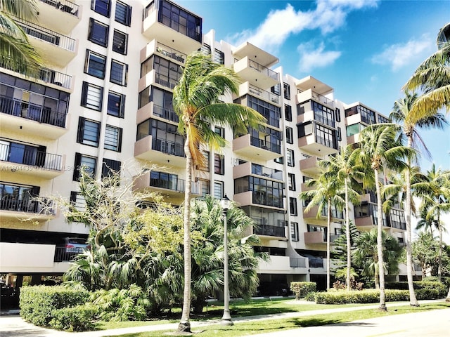 575 Crandon Blvd Unit 808, Key Biscayne, FL 33149 - view of apartment building / complex