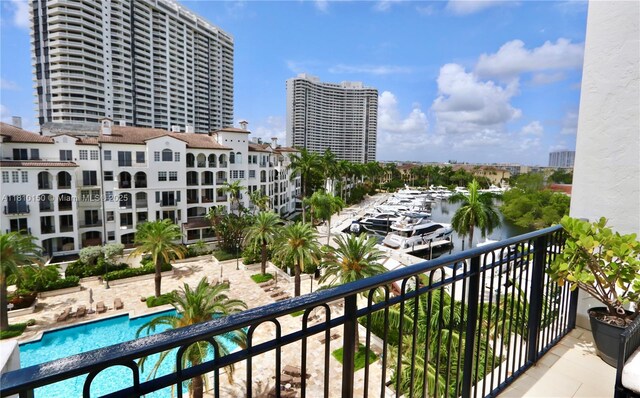 3900 Island Bl Ph 2, Aventura, FL 33160 - balcony with a water view and a view of city