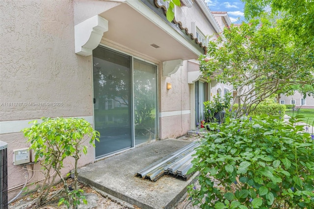 12154 Saint Andrews Pl Unit 112, Miramar, FL 33025 - entrance to property featuring stucco siding