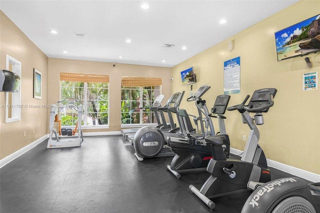 12154 Saint Andrews Pl Unit 112, Miramar, FL 33025 - exercise room with recessed lighting and baseboards