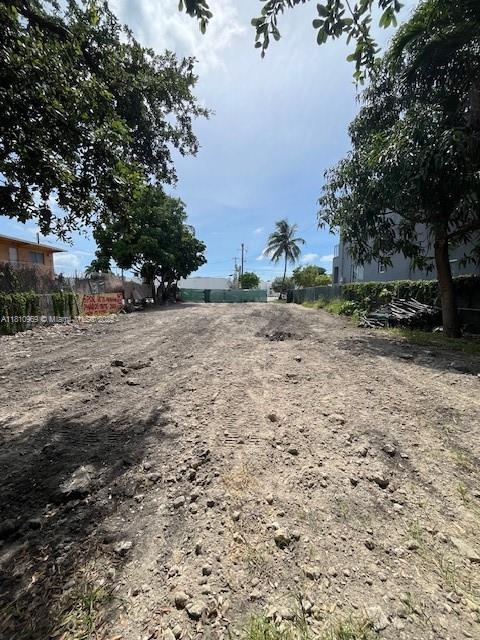 1976 NW 25th Ave, Miami, FL 33125 - photo 5