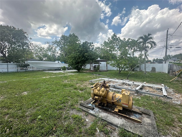315 W 44th St, Hialeah, FL 33012 - view of yard featuring a garden