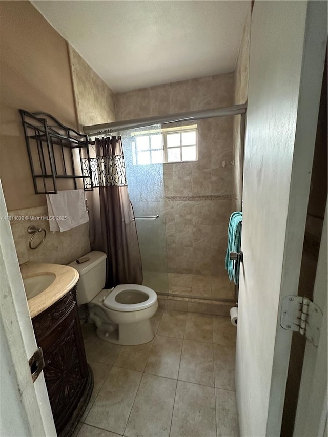 315 W 44th St, Hialeah, FL 33012 - bathroom featuring toilet, a shower stall, and vanity