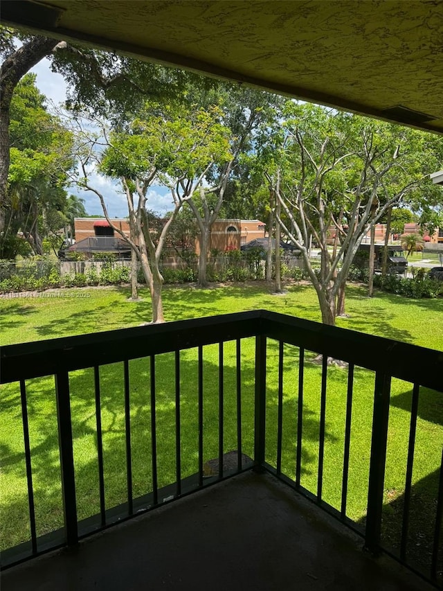6023 10th Ave N Unit 215, Green Acres, FL 33463 - view of balcony