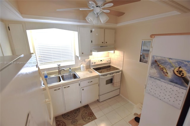 2862 W Crosley Dr Unit C, West Palm Beach, FL 33415 - kitchen with white appliances, under cabinet range hood, a sink, backsplash, and ceiling fan