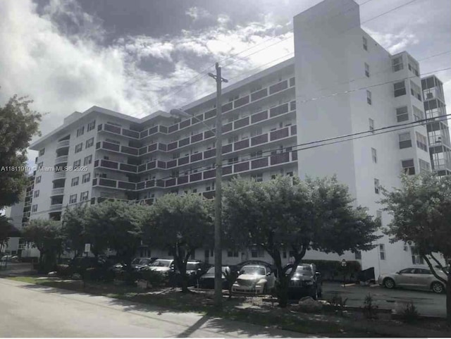 3660 NE 166th St Unit 115, North Miami Beach, FL 33160 - view of apartment building / complex