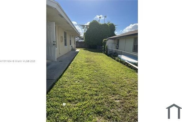 415 N 60th Way, Hollywood, FL 33024 - photo 2