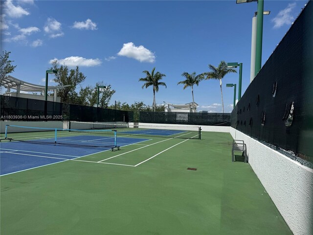 2641 N Flamingo Rd Unit 1001N, Sunrise, FL 33323 - view of tennis court with community basketball court