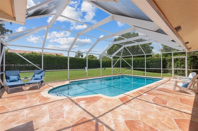 9703 NW 20th St, Coral Springs, FL 33071 - view of pool featuring a patio, a lanai, and a fenced backyard