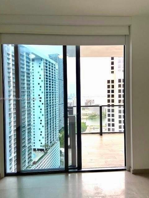 68 SE 6th St Unit 2507, Miami, FL 33131 - photo 17