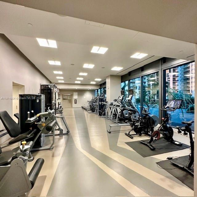 68 SE 6th St Unit 2507, Miami, FL 33131 - photo 31