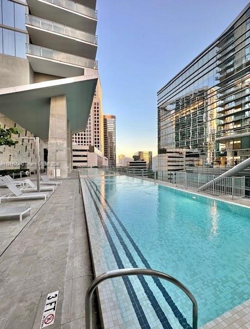 68 SE 6th St Unit 2507, Miami, FL 33131 - photo 35
