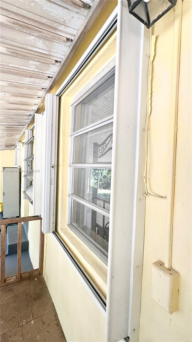 580 NE 139th St, North Miami, FL 33161 - view of balcony