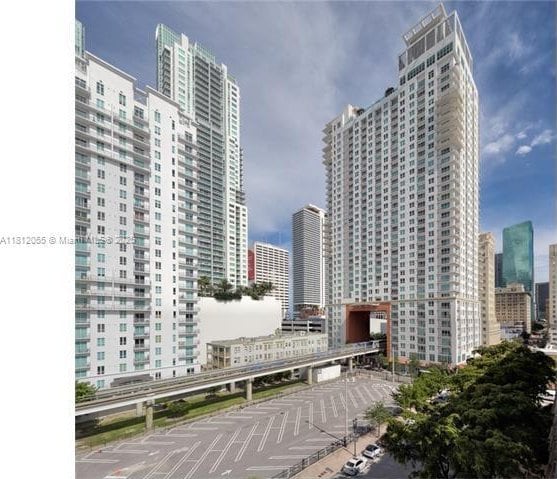 133 NE 2nd Ave Unit 2513, Miami, FL 33132 - photo 18