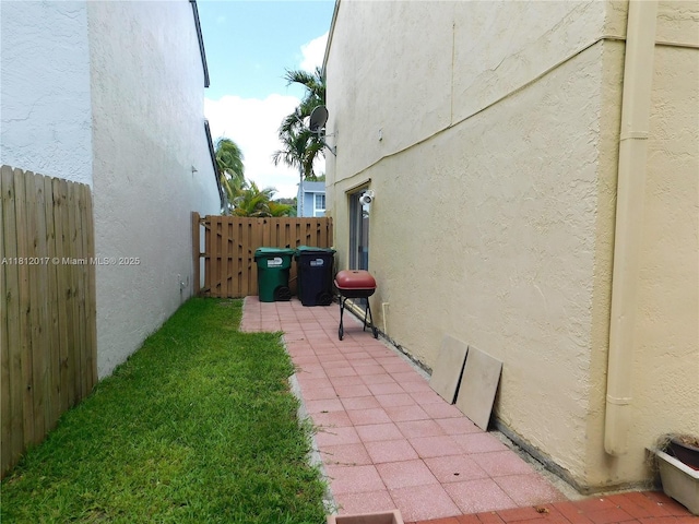 10823 SW 147th Ct, Miami, FL 33196 - view of yard with a gate