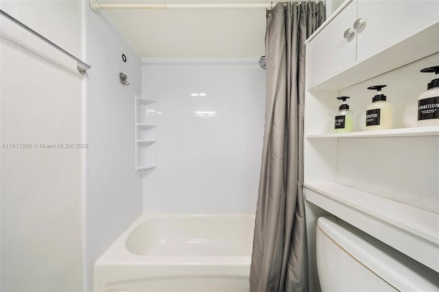 555 NE 15th St Unit 516, Miami, FL 33132 - bathroom featuring shower / bath combo and toilet