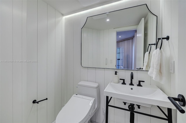 725 Biltmore Ct, Coral Gables, FL 33134 - half bath featuring toilet