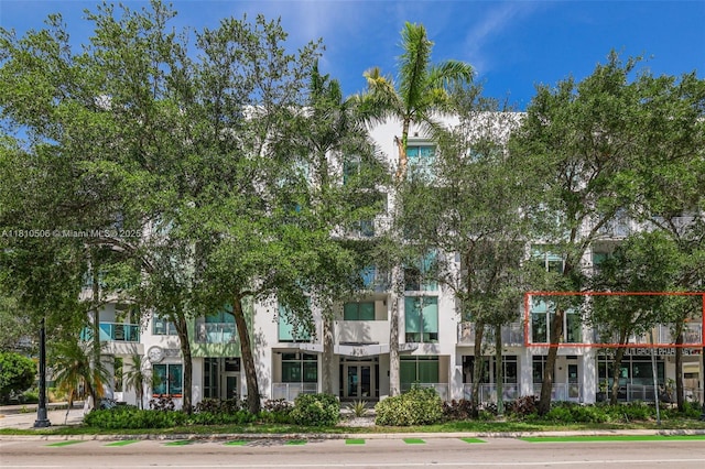 3001 SW 27th Ave Unit 201, Miami, FL 33133 - view of building exterior