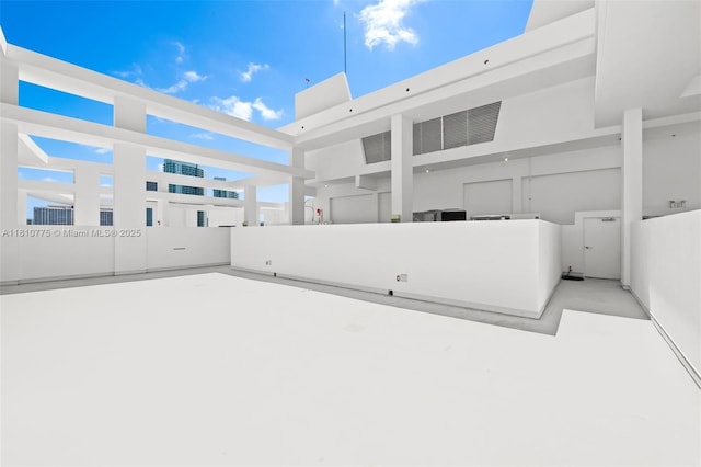 725 NE 22nd St Unit Ph3C, Miami, FL 33137 - view of patio