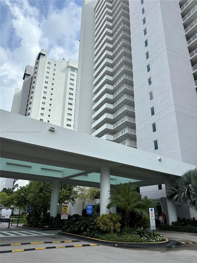 14951 Royal Oaks Ln Unit 1804, North Miami, FL 33181 - view of building exterior