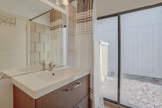 10 Afton Pl, Boynton Beach, FL 33426 - bathroom featuring vanity