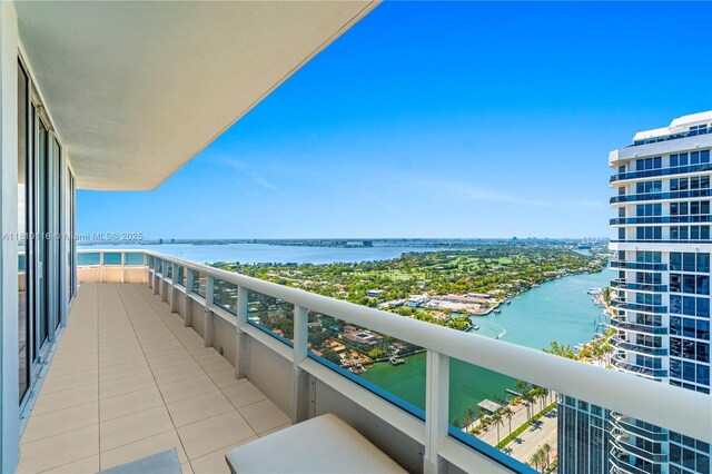 4775 Collins Ave Unit Ph4107, Miami Beach, FL 33140 - balcony featuring a water view