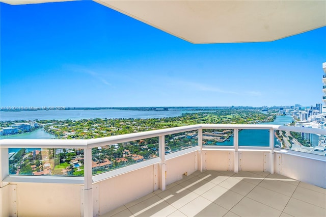 4775 Collins Ave Unit Ph4107, Miami Beach, FL 33140 - balcony with a water view and a city view