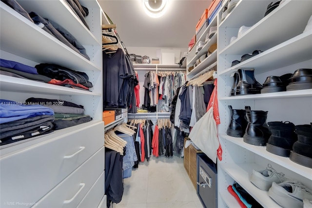 650 W Ave Unit Ph09, Miami Beach, FL 33139 - spacious closet with light tile patterned floors