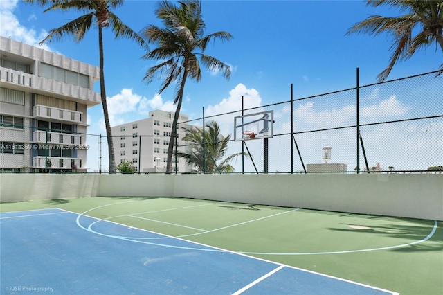 650 W Ave Unit Ph09, Miami Beach, FL 33139 - view of basketball court with community basketball court