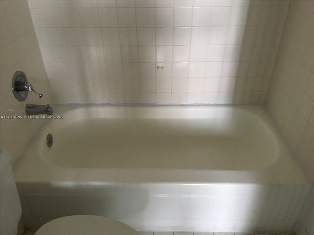 850 N Miami Ave Unit W-2003, Miami, FL 33136 - full bathroom with toilet