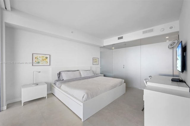 650 NE 32nd St Unit 2502, Miami, FL 33137 - bedroom with a closet