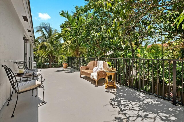 8205 SW 171st Ter, Palmetto Bay, FL 33157 - view of patio / terrace