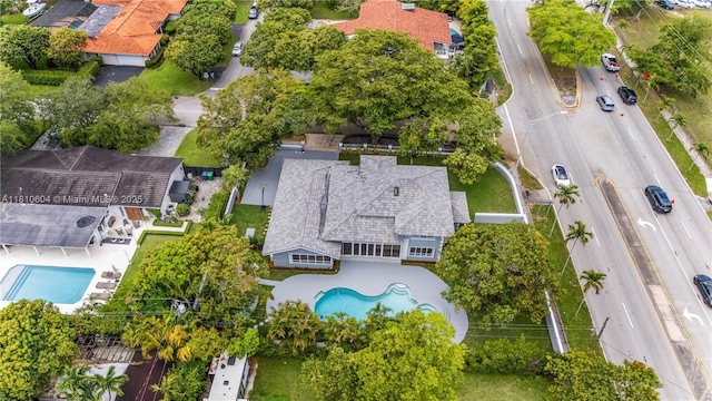 7201 SW 84th Pl, Miami, FL 33143 - bird's eye view of a pool area