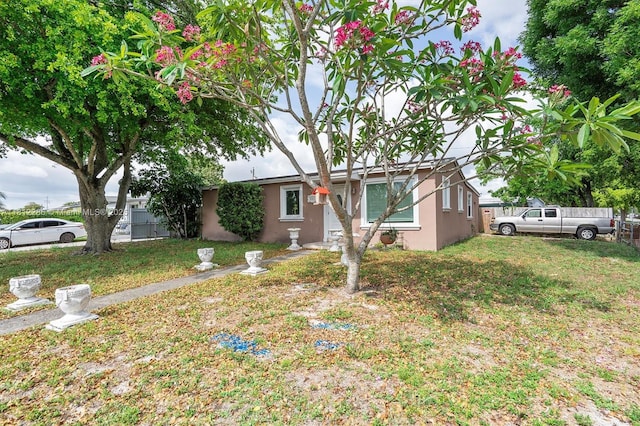 840 N 68th Ter, Hollywood, FL 33024 - view of front facade with stucco siding