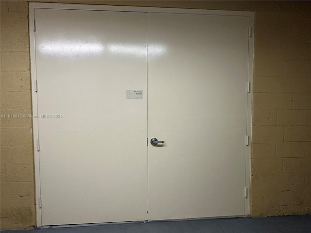 1607 Ponce De Leon Blvd Unit 12E, Coral Gables, FL 33134 - view of closet