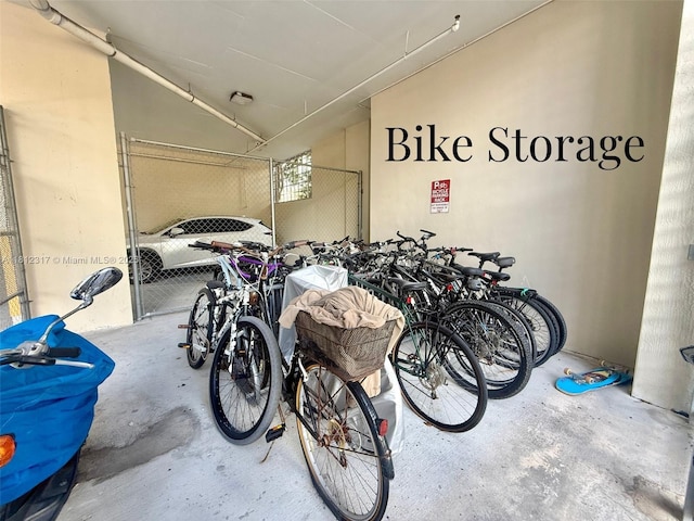 1723 SW 2nd Ave Unit 502, Miami, FL 33129 - view of garage