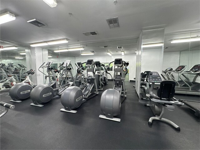 850 N Miami Ave Unit W-1903, Miami, FL 33136 - view of workout area