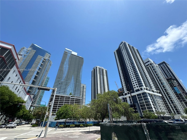 850 N Miami Ave Unit W-1903, Miami, FL 33136 - view of property with a view of skyline