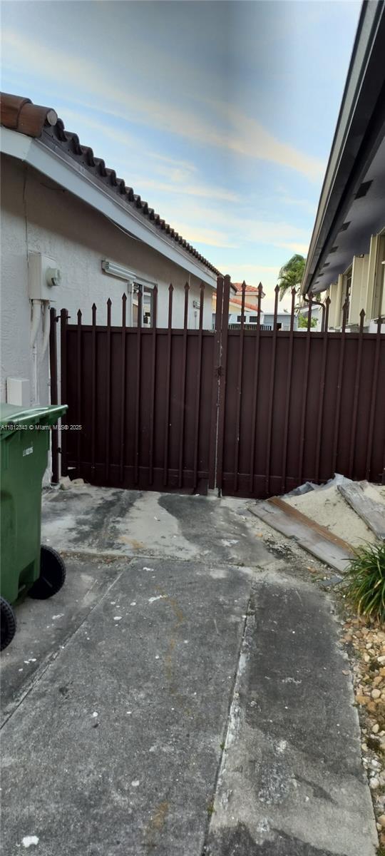 3149 W 68th Pl, Hialeah, FL 33018 - view of gate
