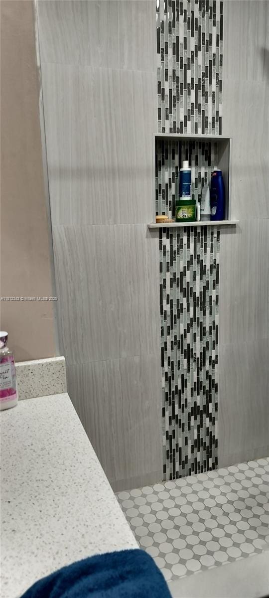 3149 W 68th Pl, Hialeah, FL 33018 - view of bathroom