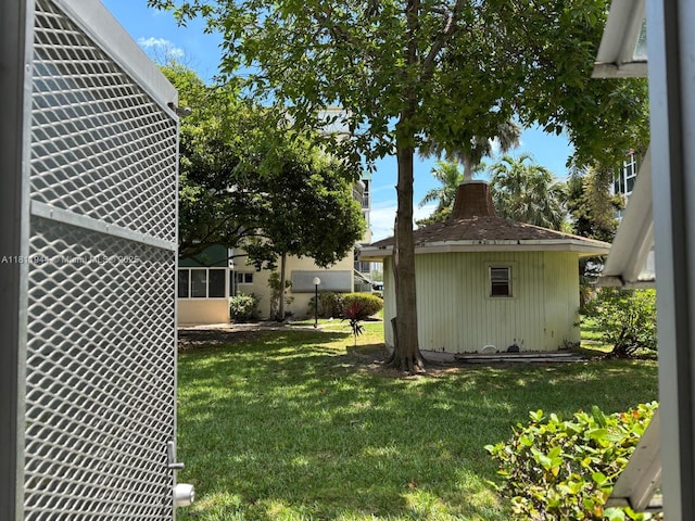 1333 E Hallandale Beach Blvd Unit 134, Hallandale Beach, FL 33009 - view of green lawn