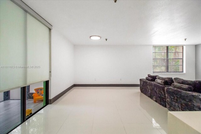 661 NE 195th St Unit 105, Miami, FL 33179 - photo 16