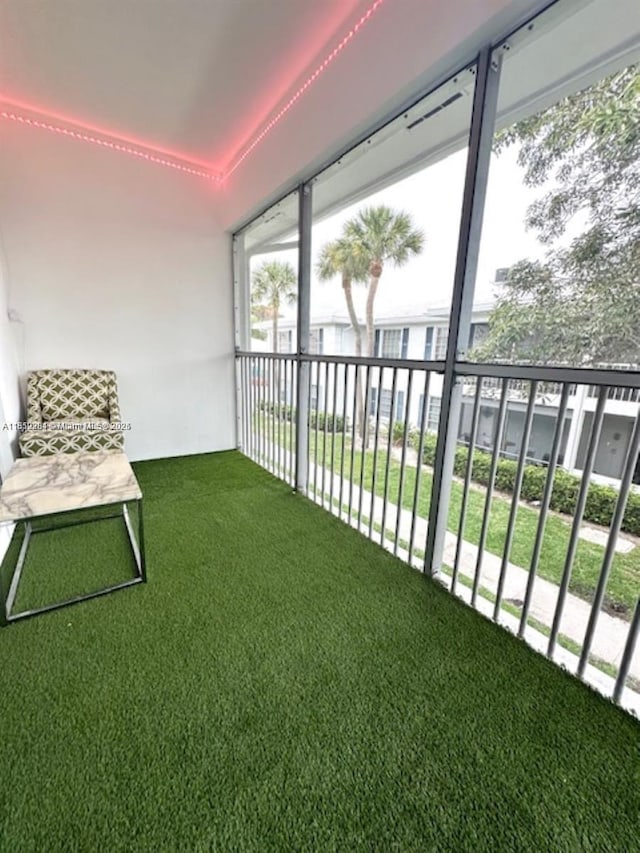 2181 NE 67th St Unit 628, Fort Lauderdale, FL 33308 - view of yard featuring a balcony