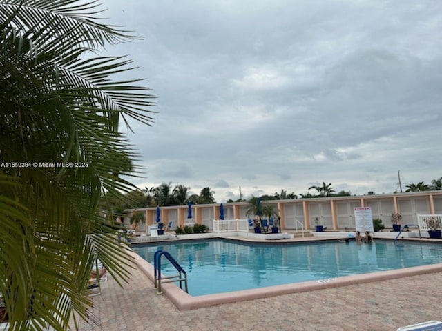 2181 NE 67th St Unit 628, Fort Lauderdale, FL 33308 - view of community pool
