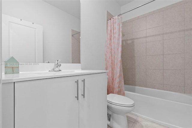 11835 NW 46th St, Coral Springs, FL 33076 - full bath with vanity, toilet, shower / bathtub combination with curtain, and tile patterned flooring